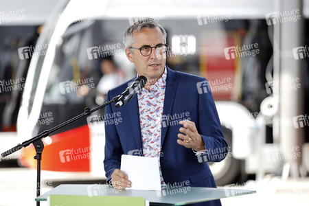 Inbetriebnahme der neuen Ladeinfrastruktur für Elektro-Busse