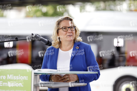 Inbetriebnahme der neuen Ladeinfrastruktur für Elektro-Busse