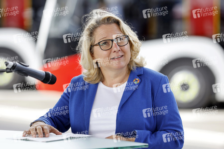 Inbetriebnahme der neuen Ladeinfrastruktur für Elektro-Busse