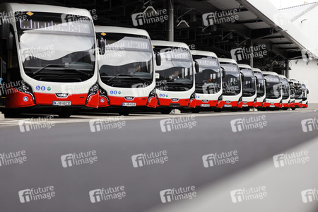 Inbetriebnahme der neuen Ladeinfrastruktur für Elektro-Busse