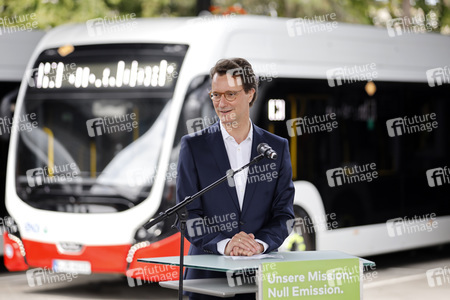 Inbetriebnahme der neuen Ladeinfrastruktur für Elektro-Busse