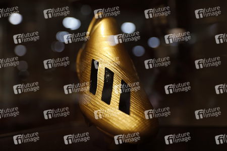 Scheckübergabe Lukas Podolski Stiftung in Köln