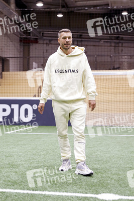 Scheckübergabe Lukas Podolski Stiftung in Köln