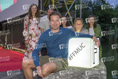 Filmpremiere 'Helden der Wahrscheinlichkeit', Filmfest München 2021