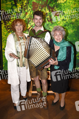 Finissage der Benefiz Kunstauktion in München