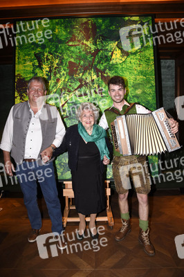 Finissage der Benefiz Kunstauktion in München