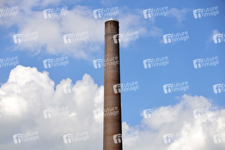 Symbolfoto Shell Raffinerie