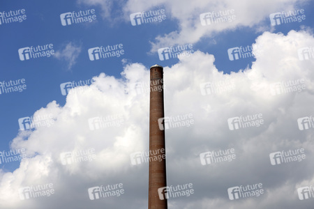 Symbolfoto Shell Raffinerie