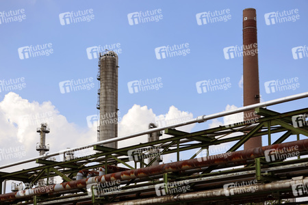 Symbolfoto Shell Raffinerie