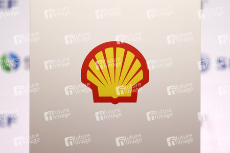 Symbolfoto Shell Raffinerie