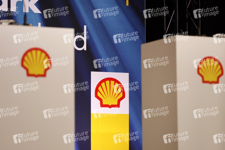 Symbolfoto Shell Raffinerie
