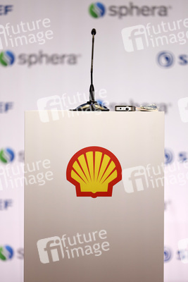 Symbolfoto Shell Raffinerie