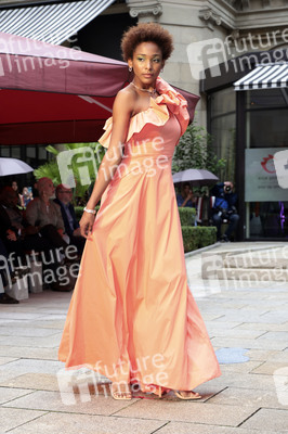 Anja Gockel Fashionshow S 22 auf der Frankfurt Fashion Week SS 2022
