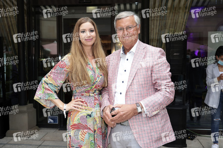 Anja Gockel Fashionshow S 22 auf der Frankfurt Fashion Week SS 2022