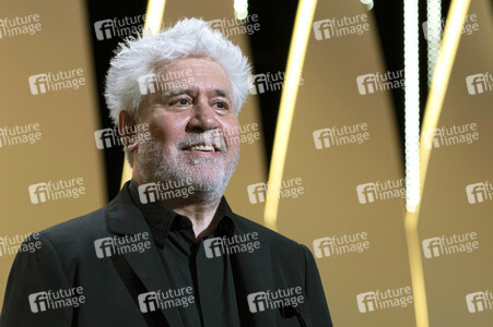 Opening Ceremony mit Verleihung der Goldenen Ehrenpalme, Cannes Film Festival 2021