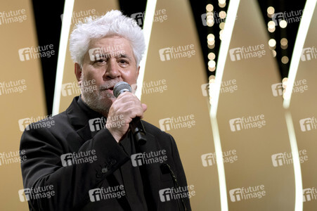 Opening Ceremony mit Verleihung der Goldenen Ehrenpalme, Cannes Film Festival 2021