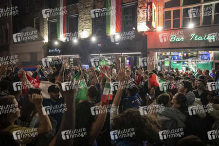 Italien-Fans feiern den EM-Sieg in London