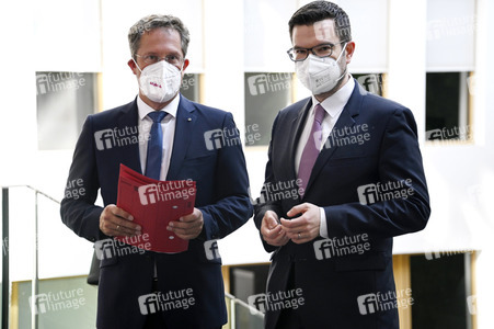 Pressekonferenz zur Verfassungsbeschwerde der FDP gegen Staatstrojaner in Berlin