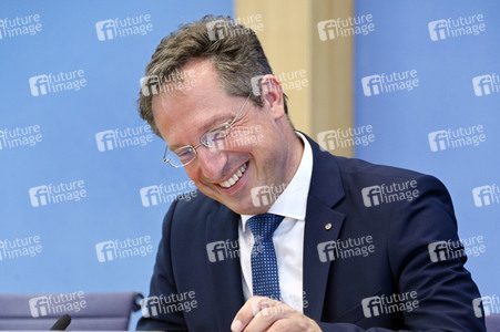 Pressekonferenz zur Verfassungsbeschwerde der FDP gegen Staatstrojaner in Berlin