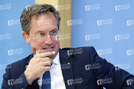 Pressekonferenz zur Verfassungsbeschwerde der FDP gegen Staatstrojaner in Berlin
