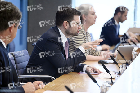 Pressekonferenz zur Verfassungsbeschwerde der FDP gegen Staatstrojaner in Berlin