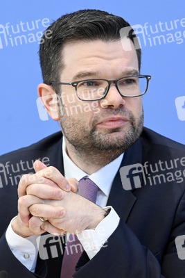 Pressekonferenz zur Verfassungsbeschwerde der FDP gegen Staatstrojaner in Berlin