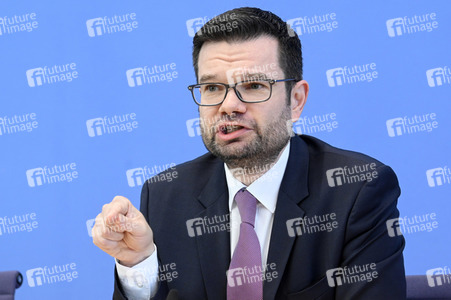 Pressekonferenz zur Verfassungsbeschwerde der FDP gegen Staatstrojaner in Berlin