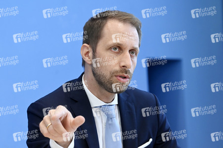 Pressekonferenz zur Verfassungsbeschwerde der FDP gegen Staatstrojaner in Berlin