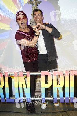 Ausstellungseröffnung 'Berlin 100' im Madame Tussauds Berlin