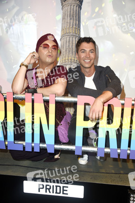 Ausstellungseröffnung 'Berlin 100' im Madame Tussauds Berlin