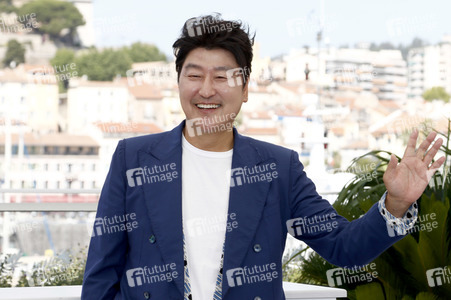 Photocall 'Emergency Declaration', Cannes Film Festival 2021