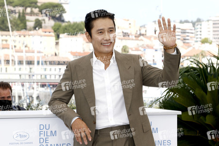 Photocall 'Emergency Declaration', Cannes Film Festival 2021