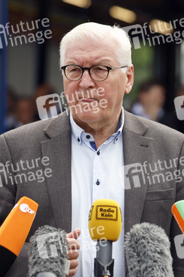 Frank-Walter Steinmeier und Armin Laschet besuchen Hochwassergebiet in Erftstadt