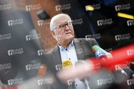 Frank-Walter Steinmeier und Armin Laschet besuchen Hochwassergebiet in Erftstadt