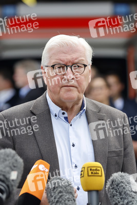 Frank-Walter Steinmeier und Armin Laschet besuchen Hochwassergebiet in Erftstadt
