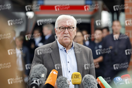 Frank-Walter Steinmeier und Armin Laschet besuchen Hochwassergebiet in Erftstadt
