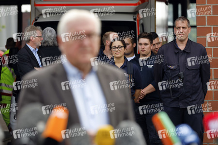 Frank-Walter Steinmeier und Armin Laschet besuchen Hochwassergebiet in Erftstadt