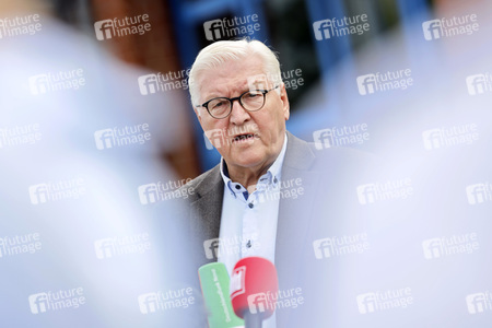 Frank-Walter Steinmeier und Armin Laschet besuchen Hochwassergebiet in Erftstadt