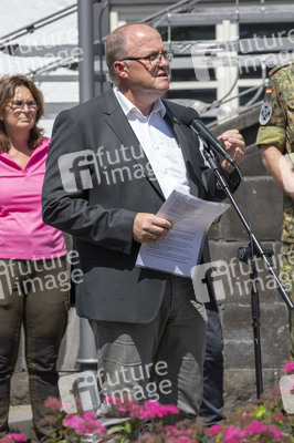 Pressestatement der Bundeskanzelrin nach ihrem Besuch im Hochwassergebiet in Adenau