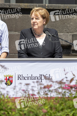 Pressestatement der Bundeskanzelrin nach ihrem Besuch im Hochwassergebiet in Adenau