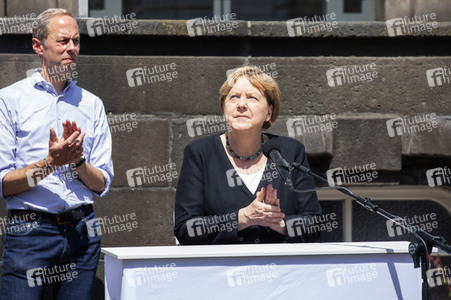 Pressestatement der Bundeskanzelrin nach ihrem Besuch im Hochwassergebiet in Adenau