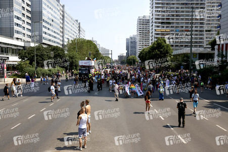 Christopher Street Day Parade 2021 in Berlin