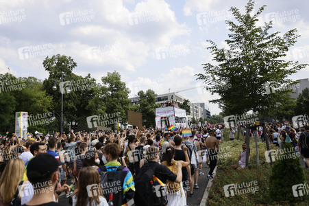 Christopher Street Day Parade 2021 in Berlin