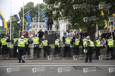 Corona-Demo in London