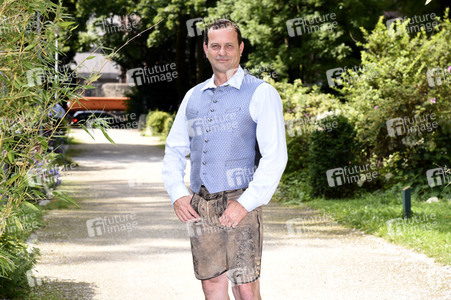 Präsentation der Angermaier Trachtentrends 2021 in München