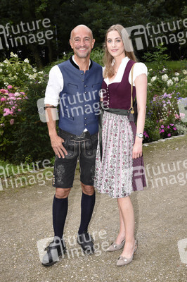 Präsentation der Angermaier Trachtentrends 2021 in München