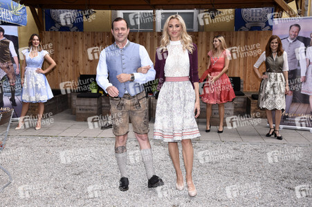 Präsentation der Angermaier Trachtentrends 2021 in München