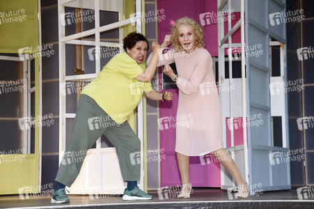 Theaterprobe 'Ungeheuer heiß' in München