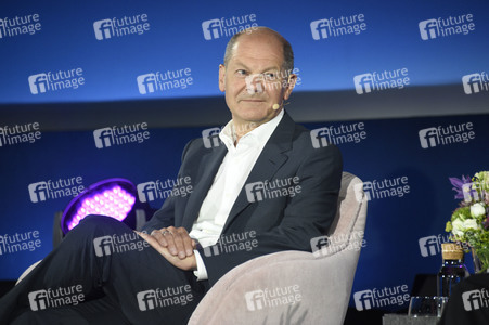 Olaf Scholz bei 'Brigitte Live' in Berlin
