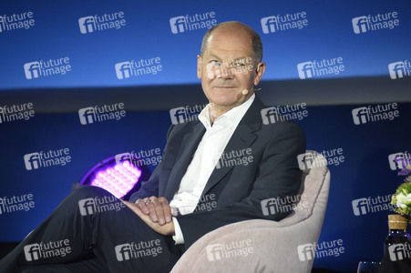 Olaf Scholz bei 'Brigitte Live' in Berlin